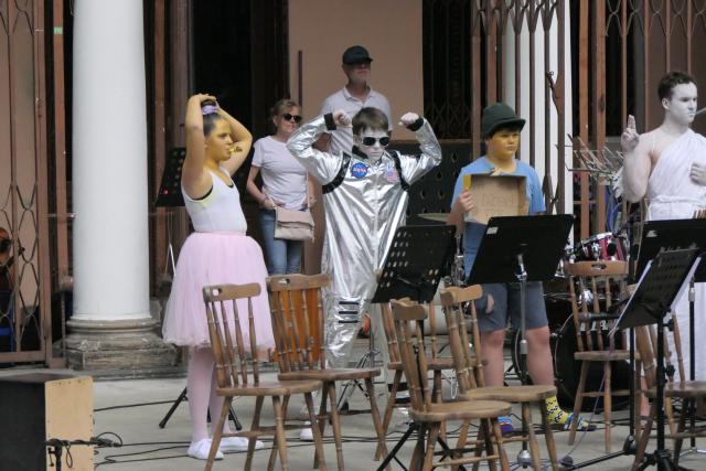 Pátek 6. 6. 2025